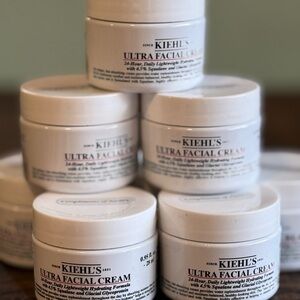 BUNDLE OF 8!!! Kiehl’s Ultra Facial Cream Travel Size .95 fl. oz. NEW